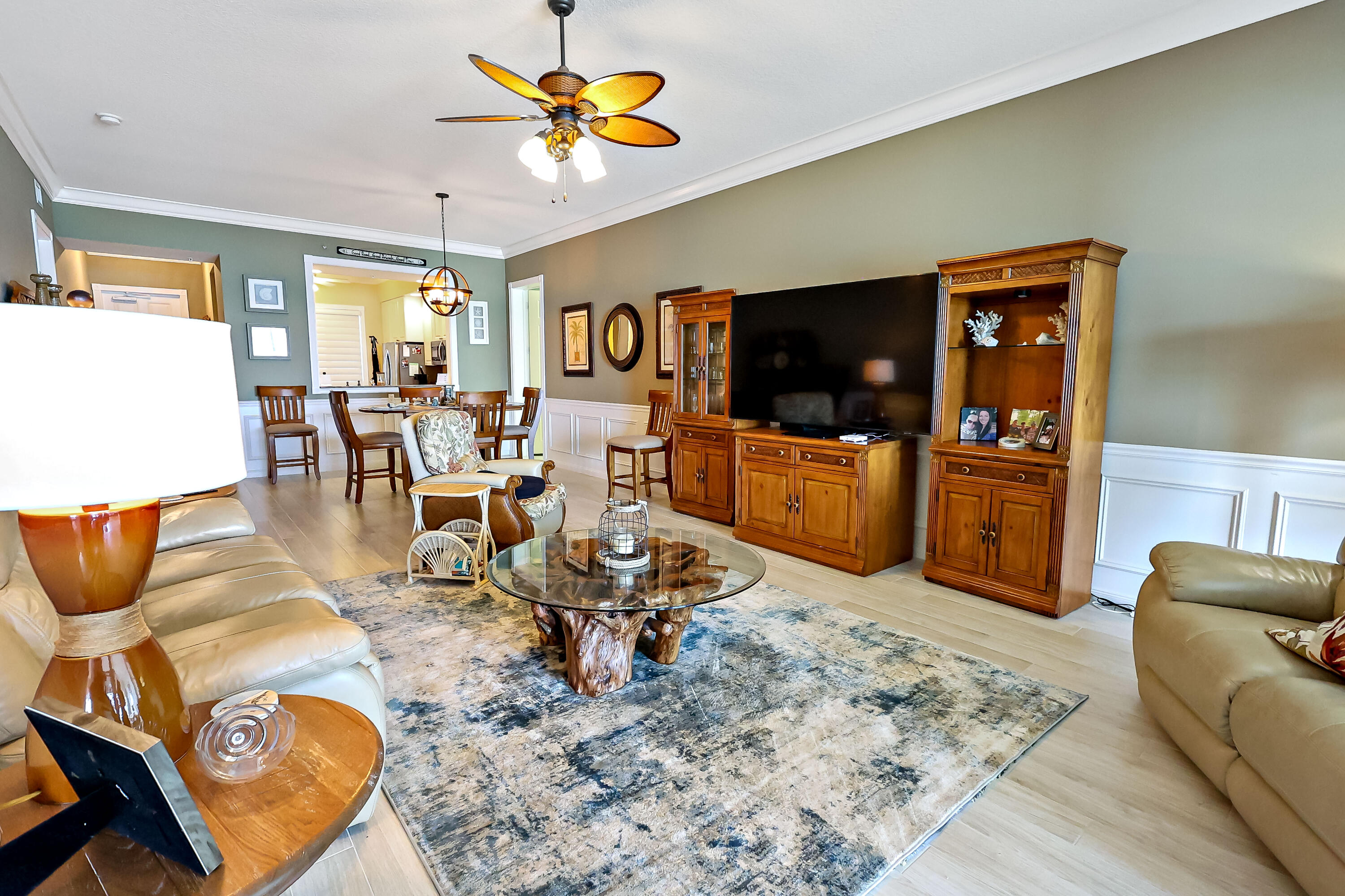 21 Harbour Isle Drive W Ph02