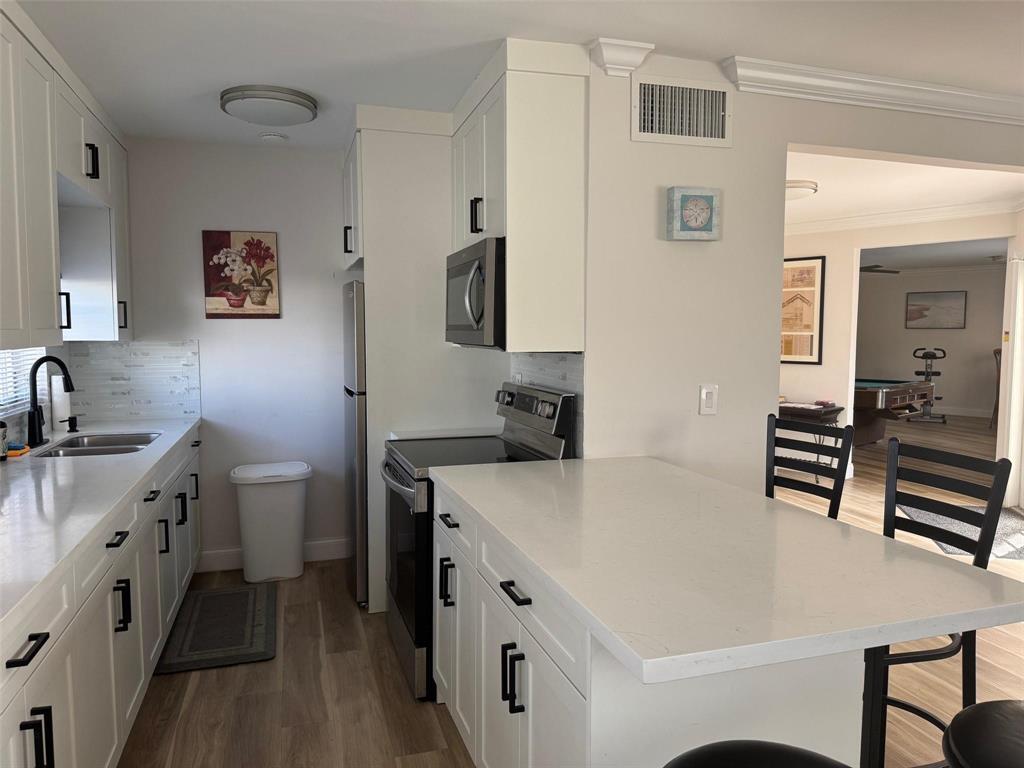 IMPERIAL POINT GARDENS CONDO - Residential Lease