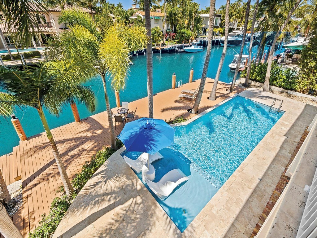 Las Olas Isles - Residential