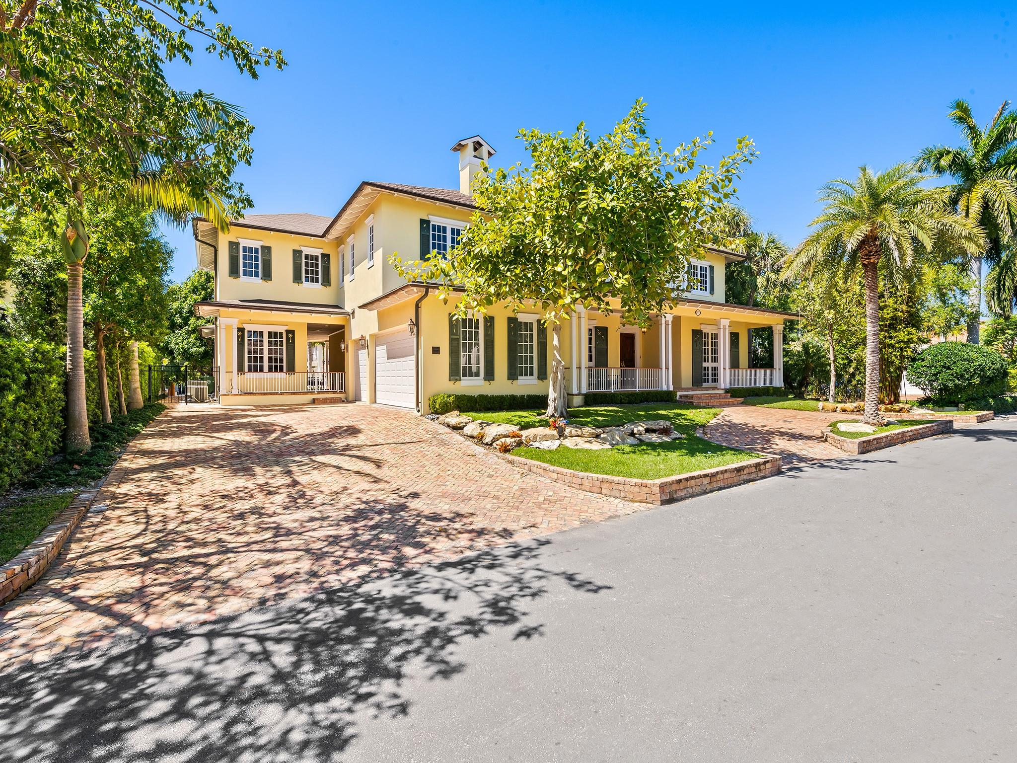 625 Isle Of Palms Dr