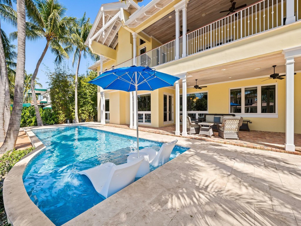 Las Olas Isles - Residential