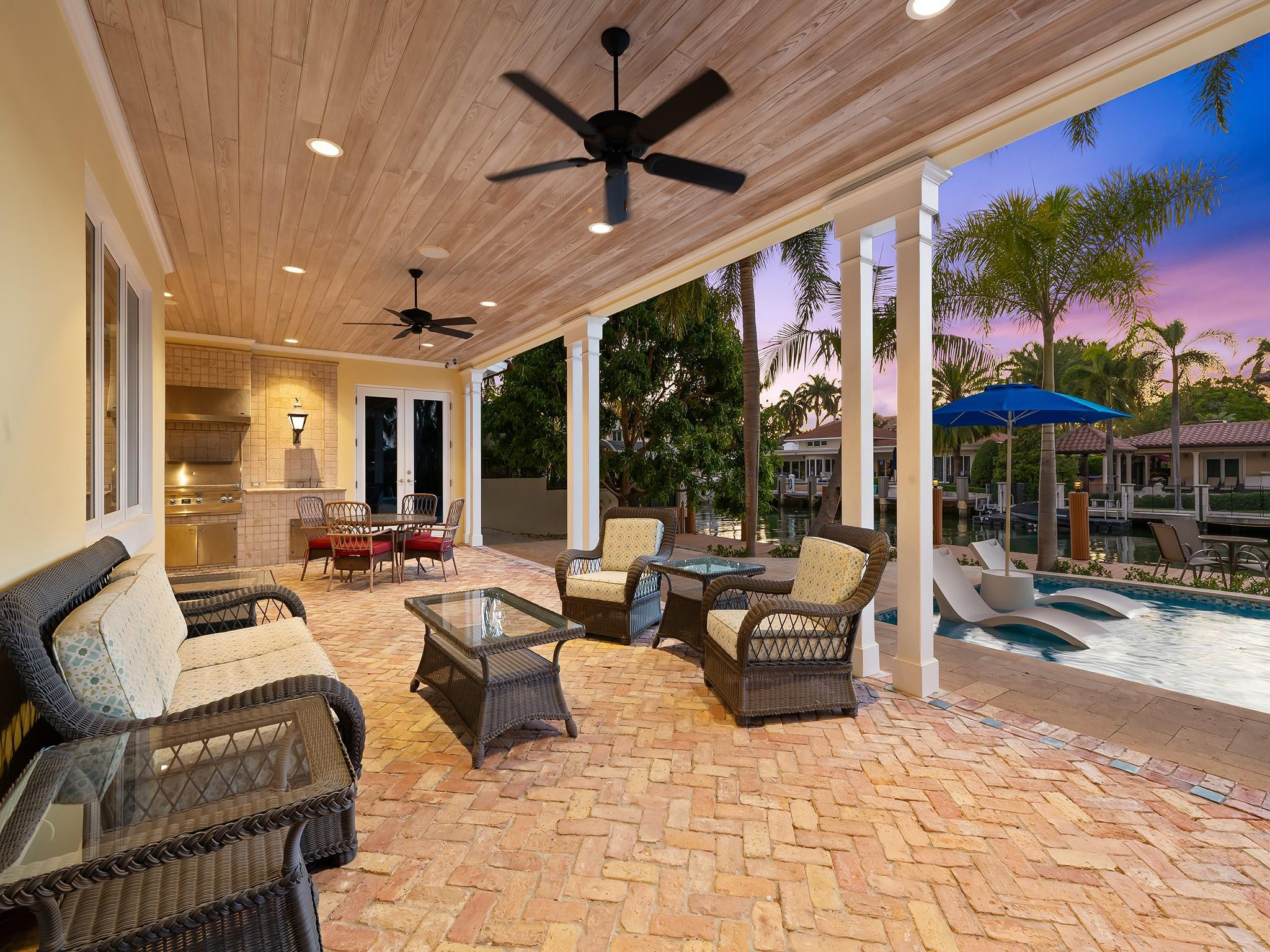 Las Olas Isles - Residential