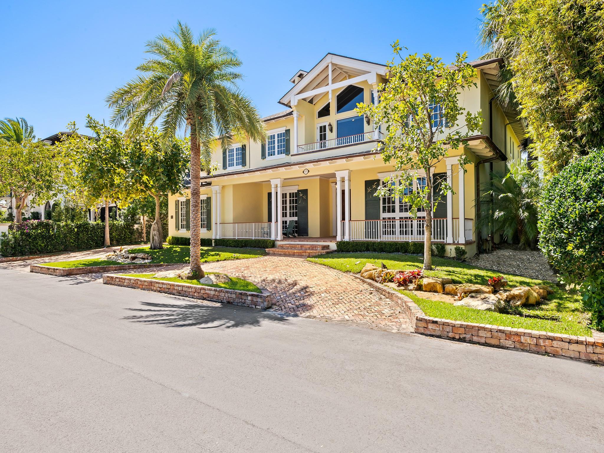 625 Isle Of Palms Dr