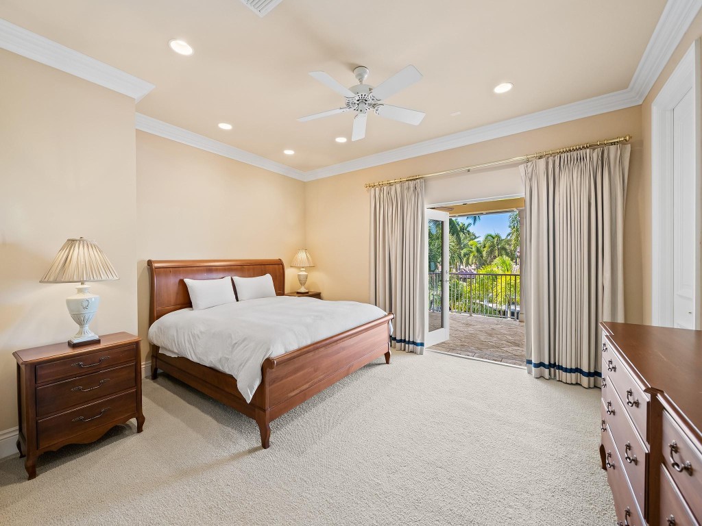 Las Olas Isles - Residential