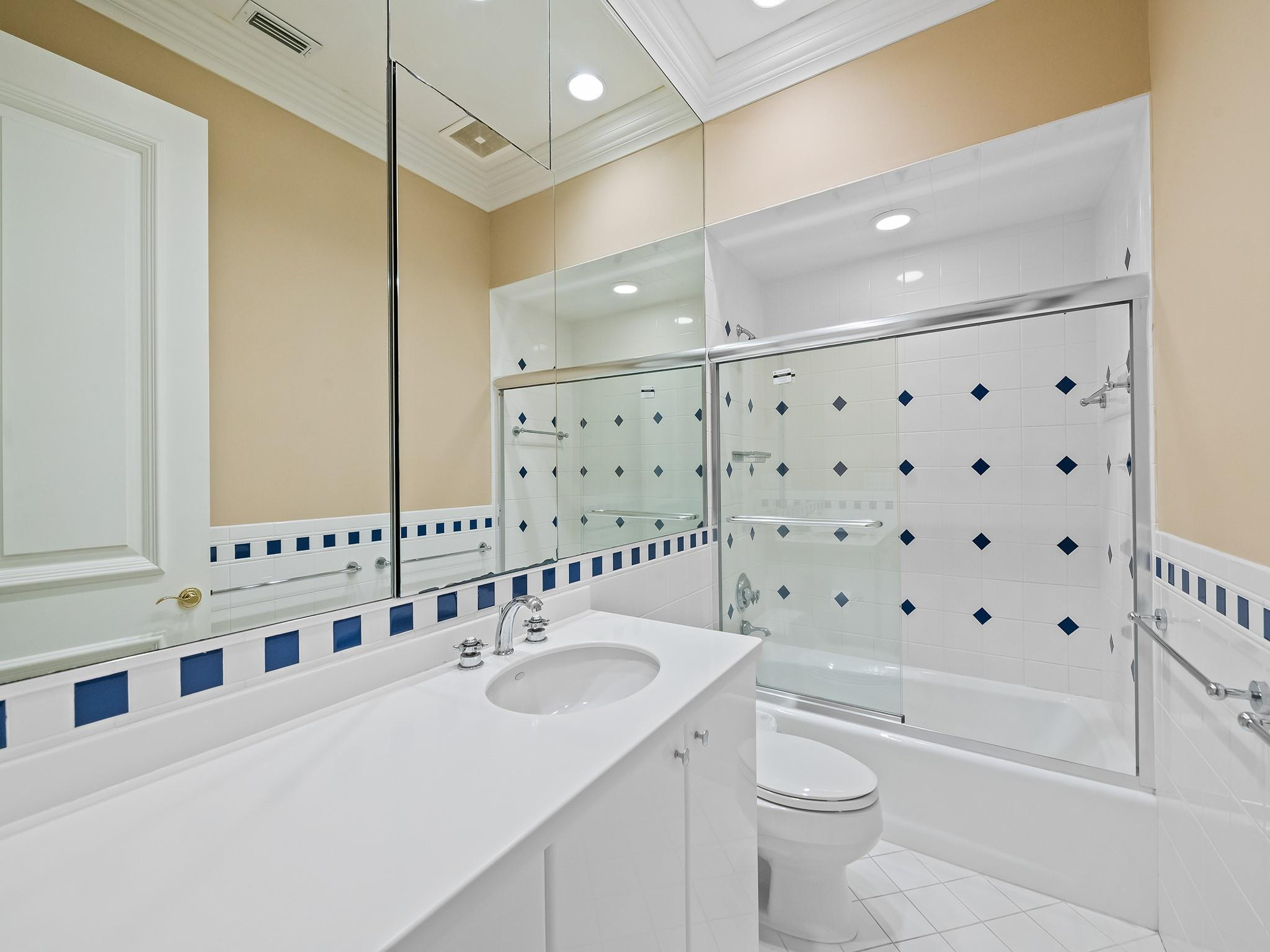 Las Olas Isles - Residential