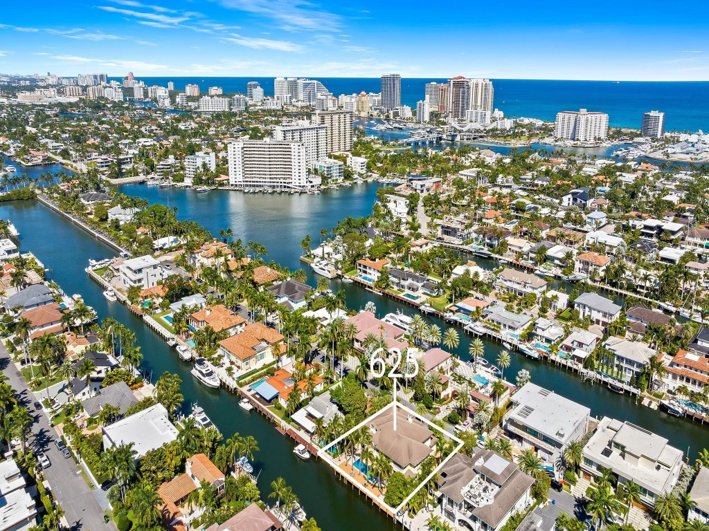Las Olas Isles - Residential