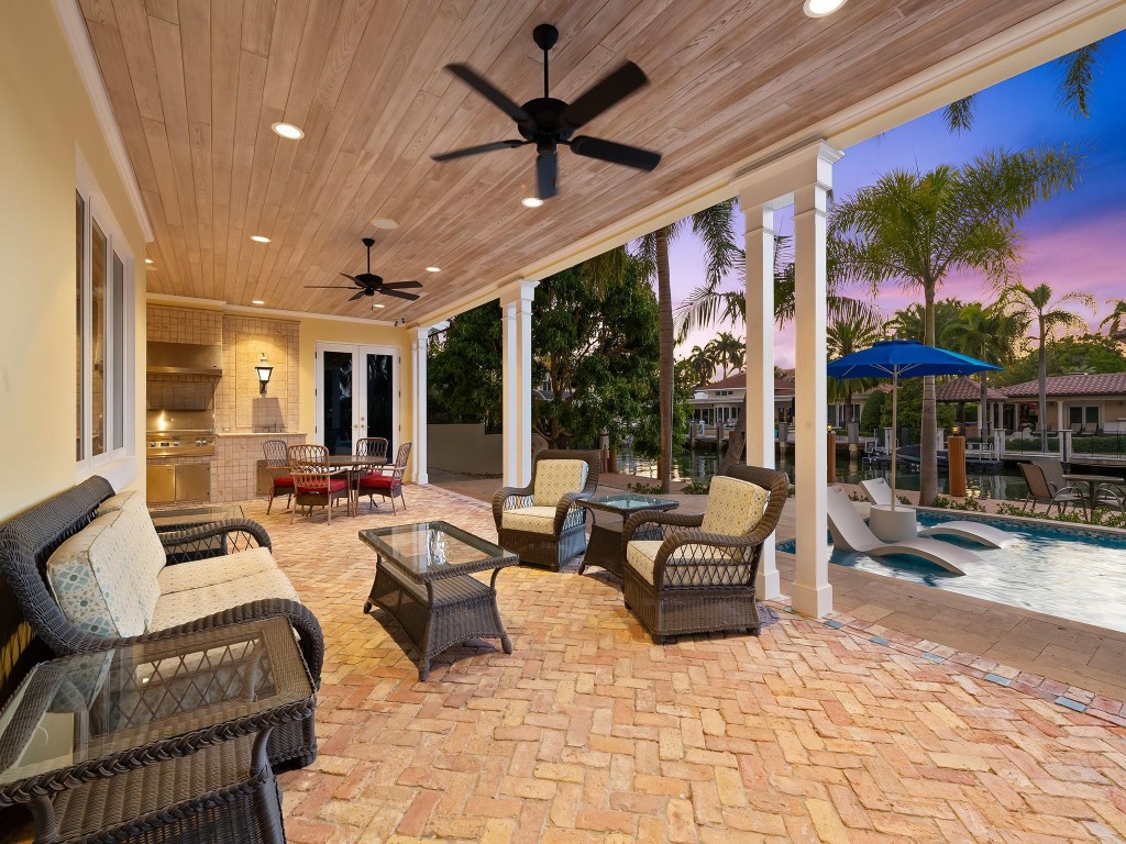 Las Olas Isles - Residential
