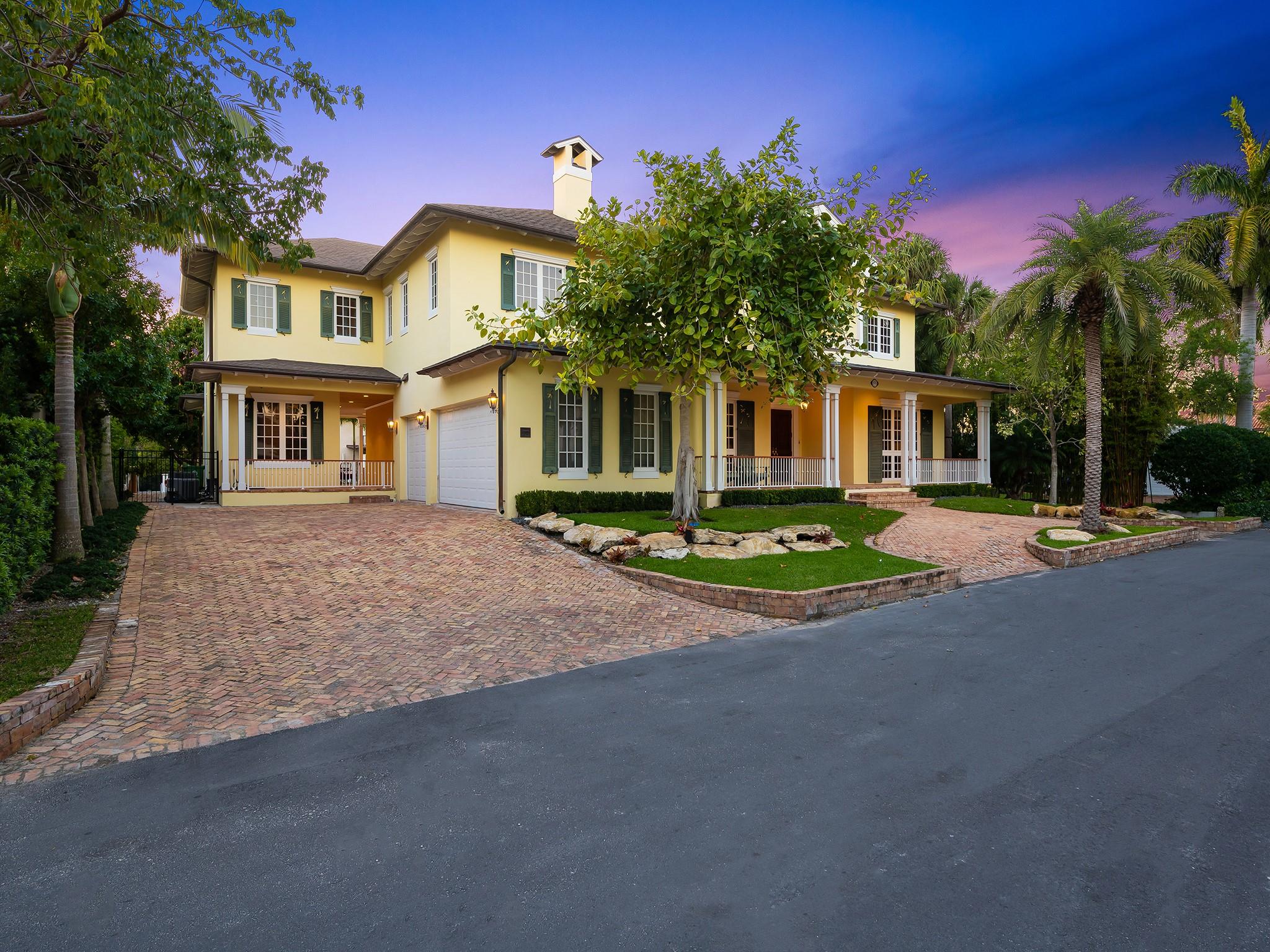 Las Olas Isles - Residential