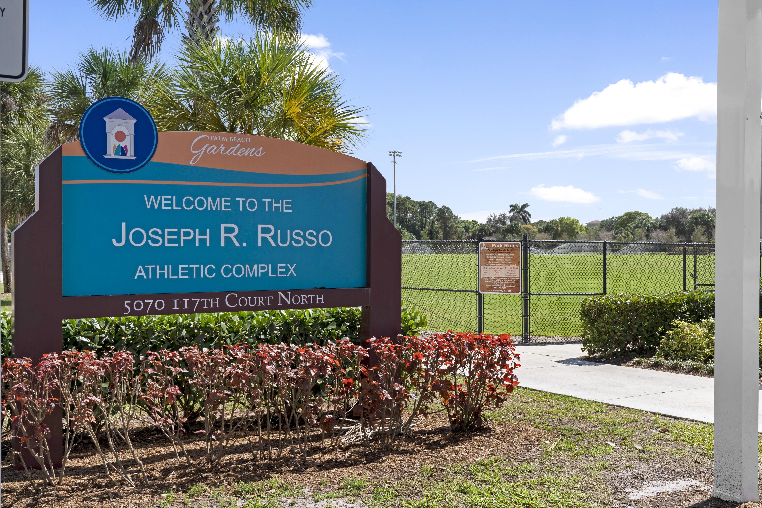 8404 Chapman Oak Court