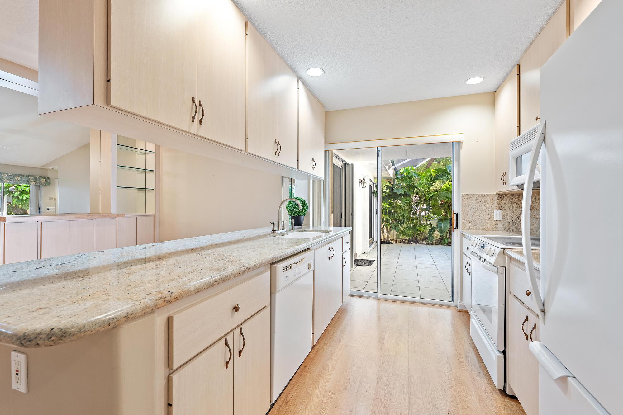 OAKS-SUNTERRACE 3 - Residential