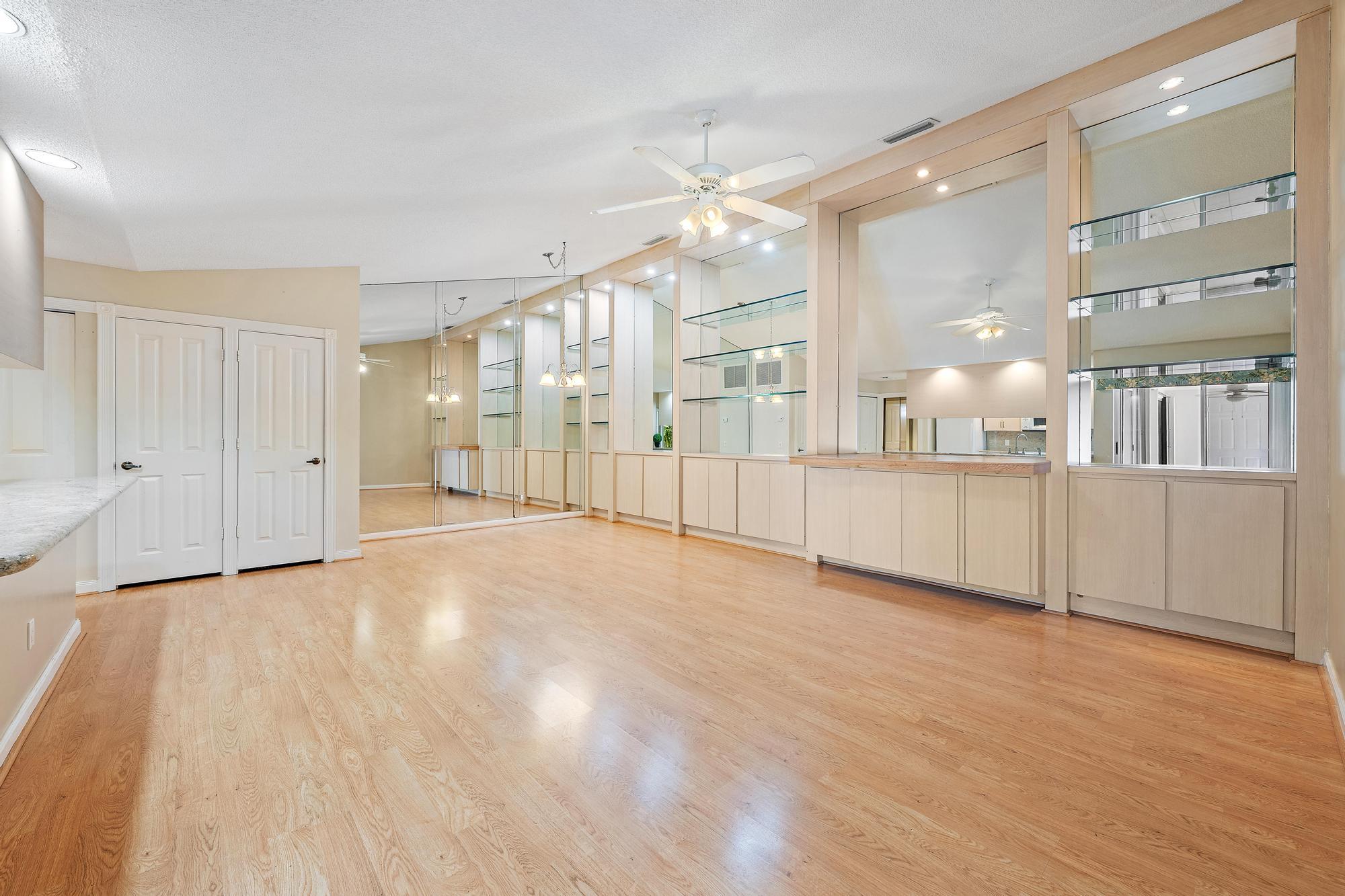 OAKS-SUNTERRACE 3 - Residential