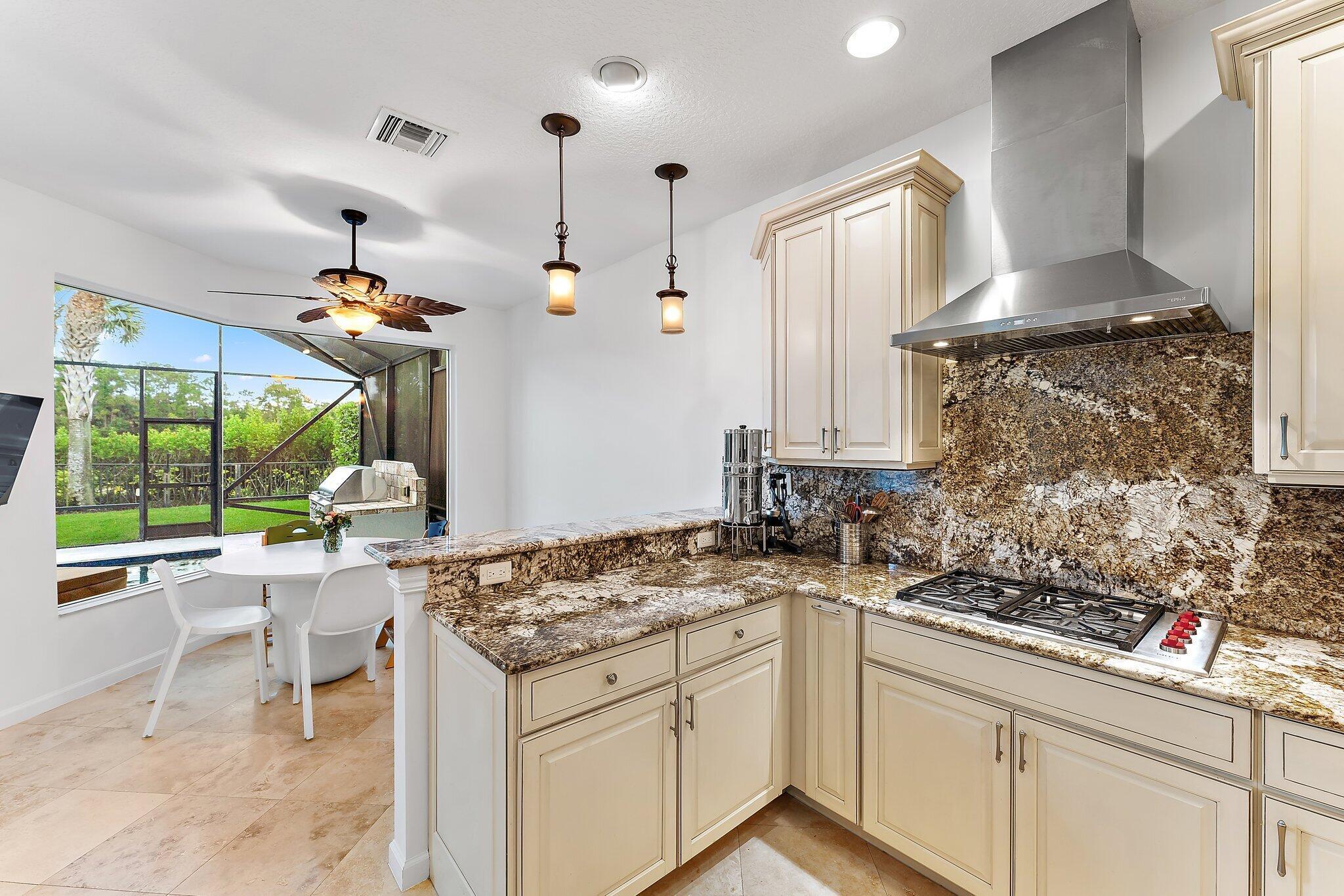 JUPITER COUNTRY CLUB POD - Residential