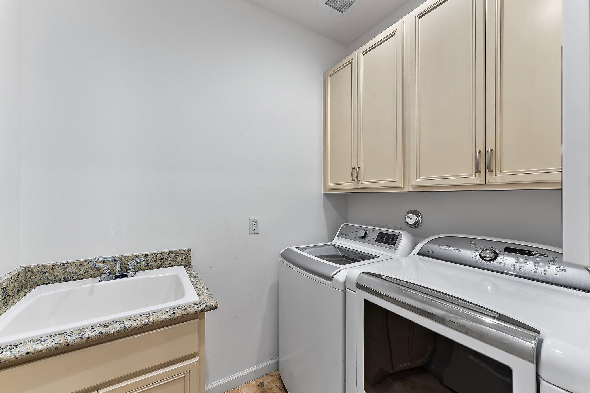 JUPITER COUNTRY CLUB POD - Residential