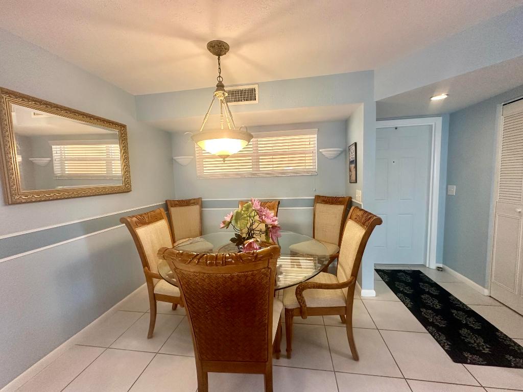 COLONIAL CLUB CONDO SEC 1 - Residential Lease