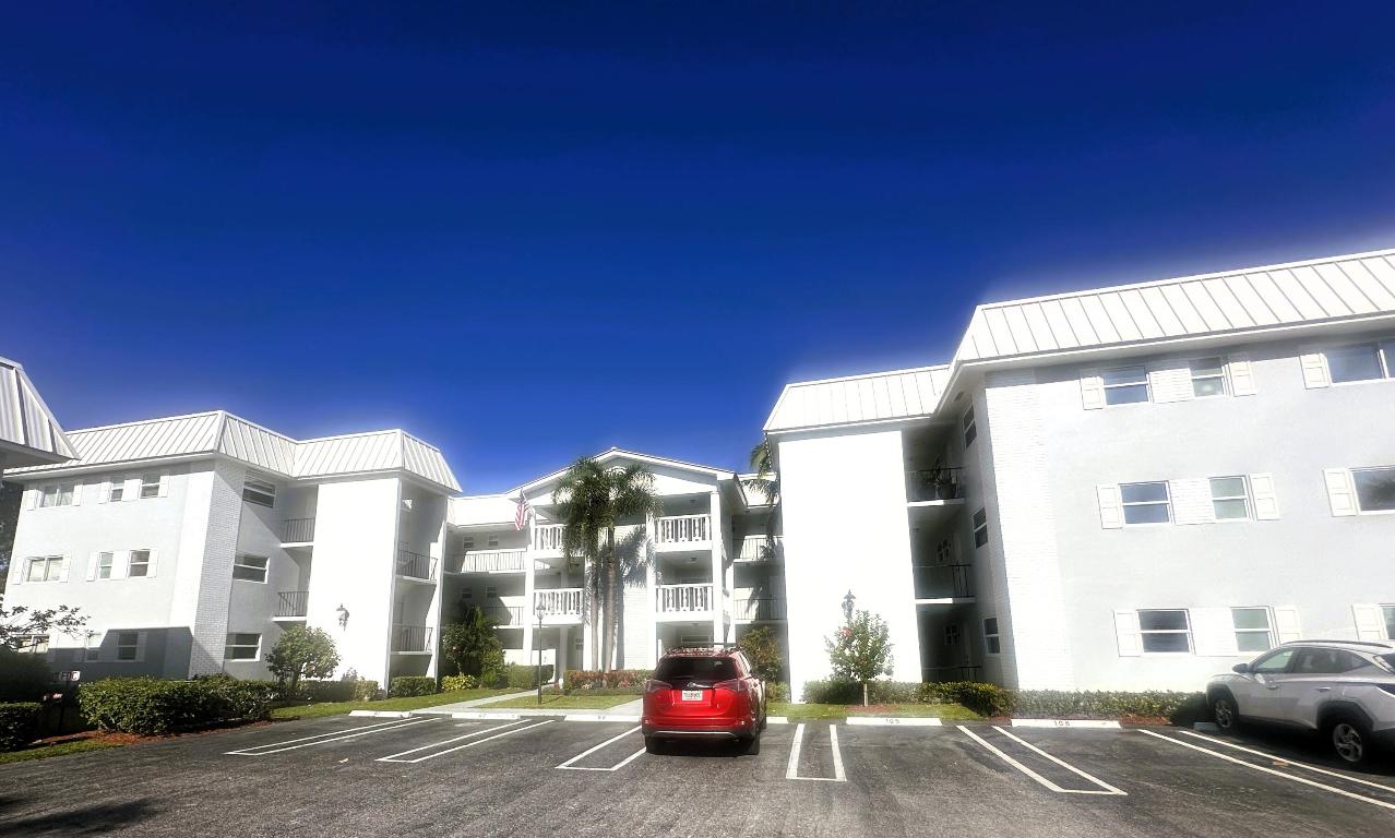 COLONIAL CLUB CONDO SEC 1 - Residential Lease