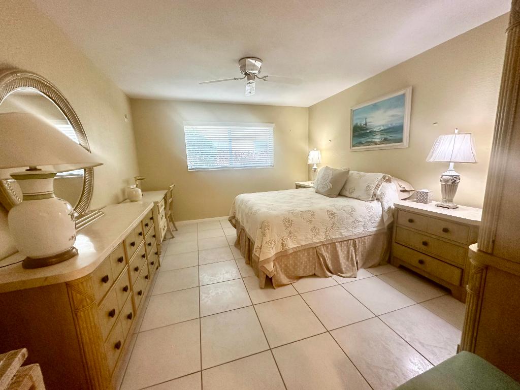 COLONIAL CLUB CONDO SEC 1 - Residential Lease