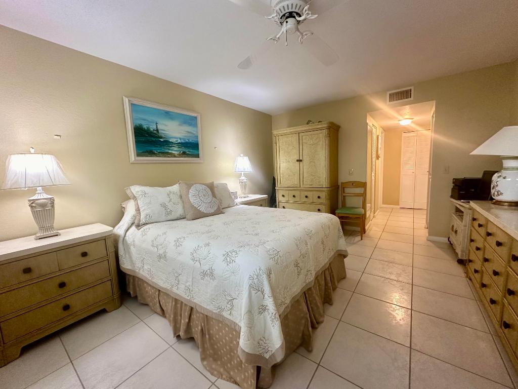 COLONIAL CLUB CONDO SEC 1 - Residential Lease