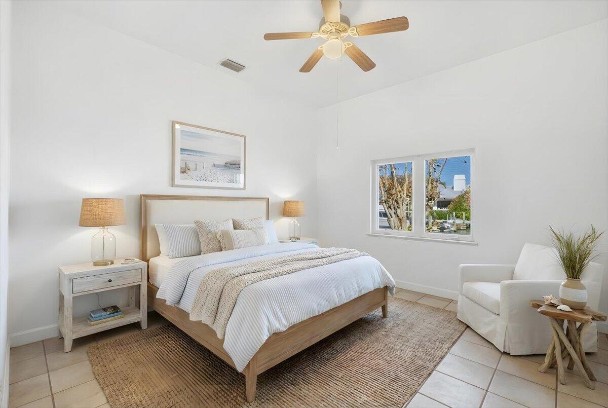 VERO ISLES PLAT NO 3 - Residential