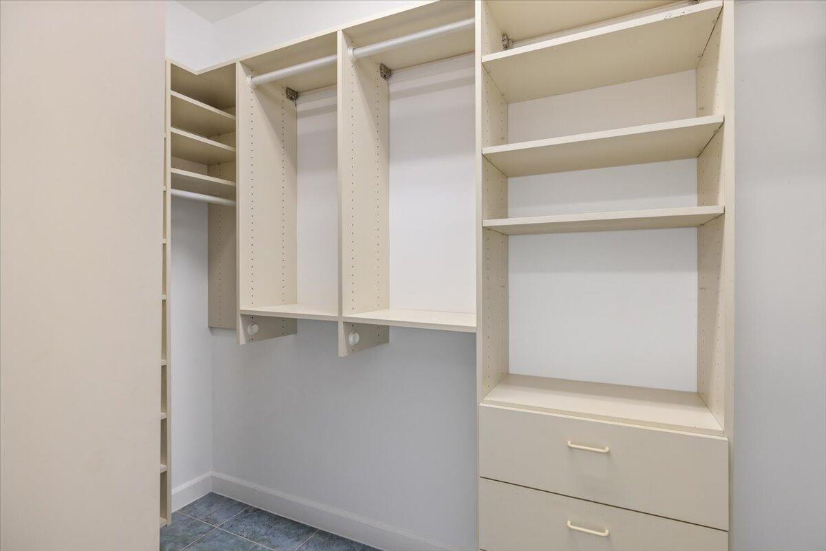 VERO ISLES PLAT NO 3 - Residential