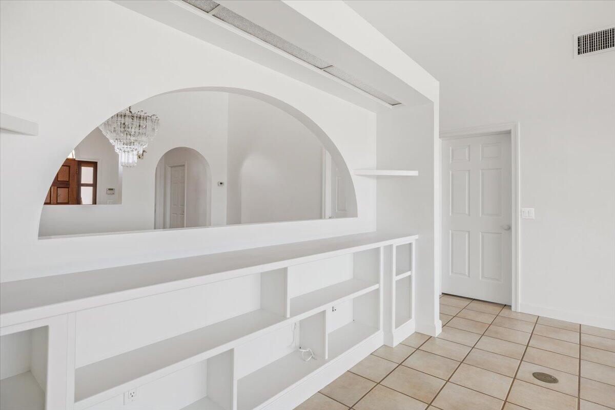 VERO ISLES PLAT NO 3 - Residential