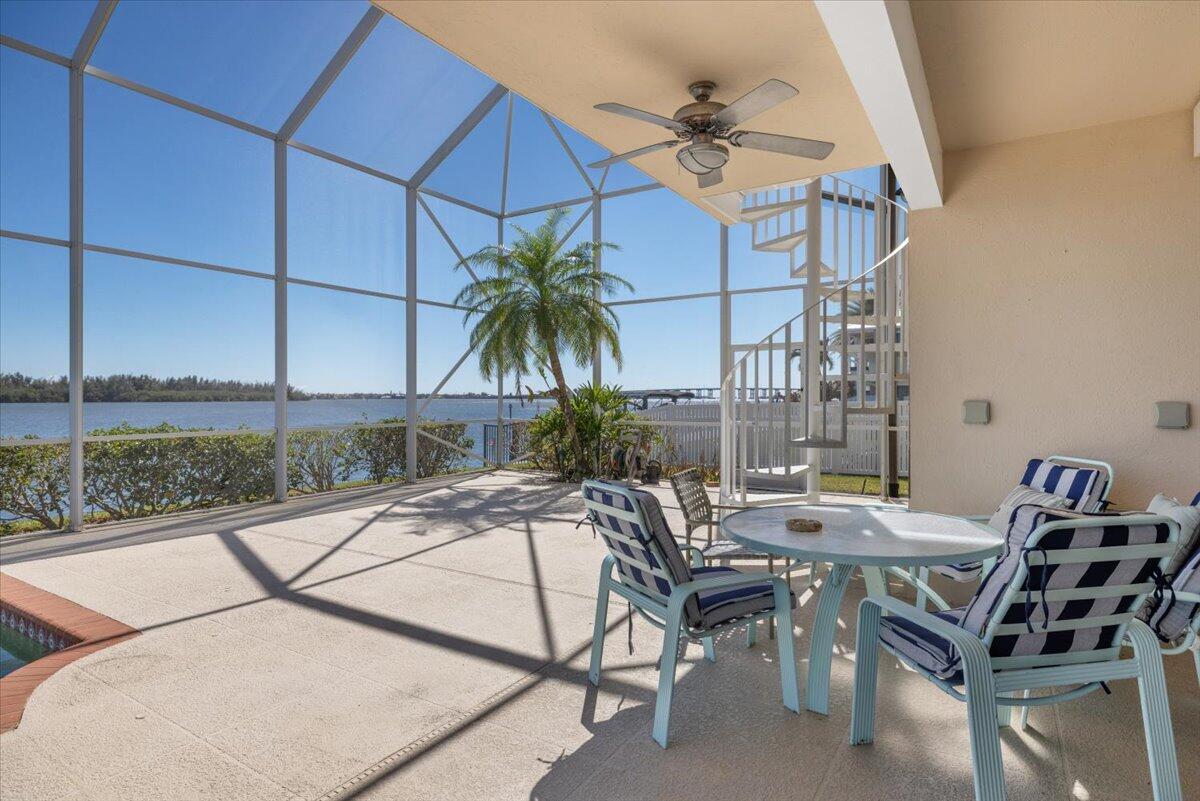 VERO ISLES PLAT NO 3 - Residential