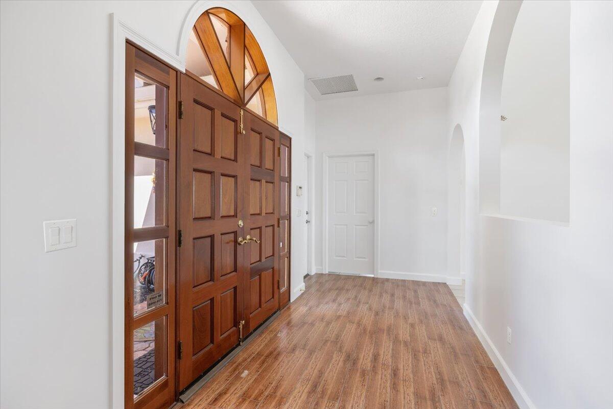 VERO ISLES PLAT NO 3 - Residential