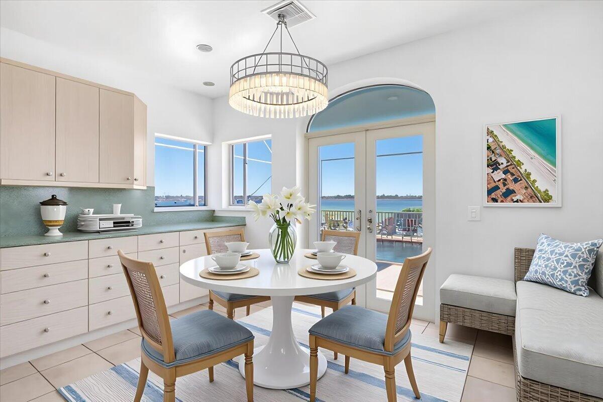 VERO ISLES PLAT NO 3 - Residential