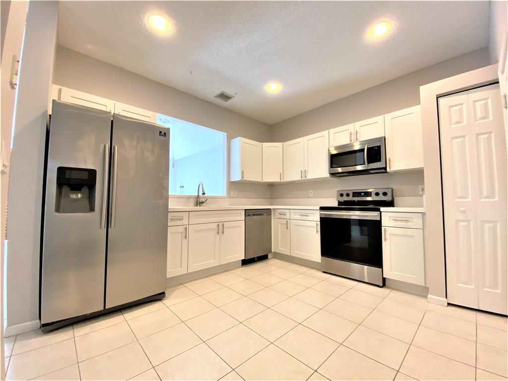 C & P Properties 160-34 B - Residential Lease