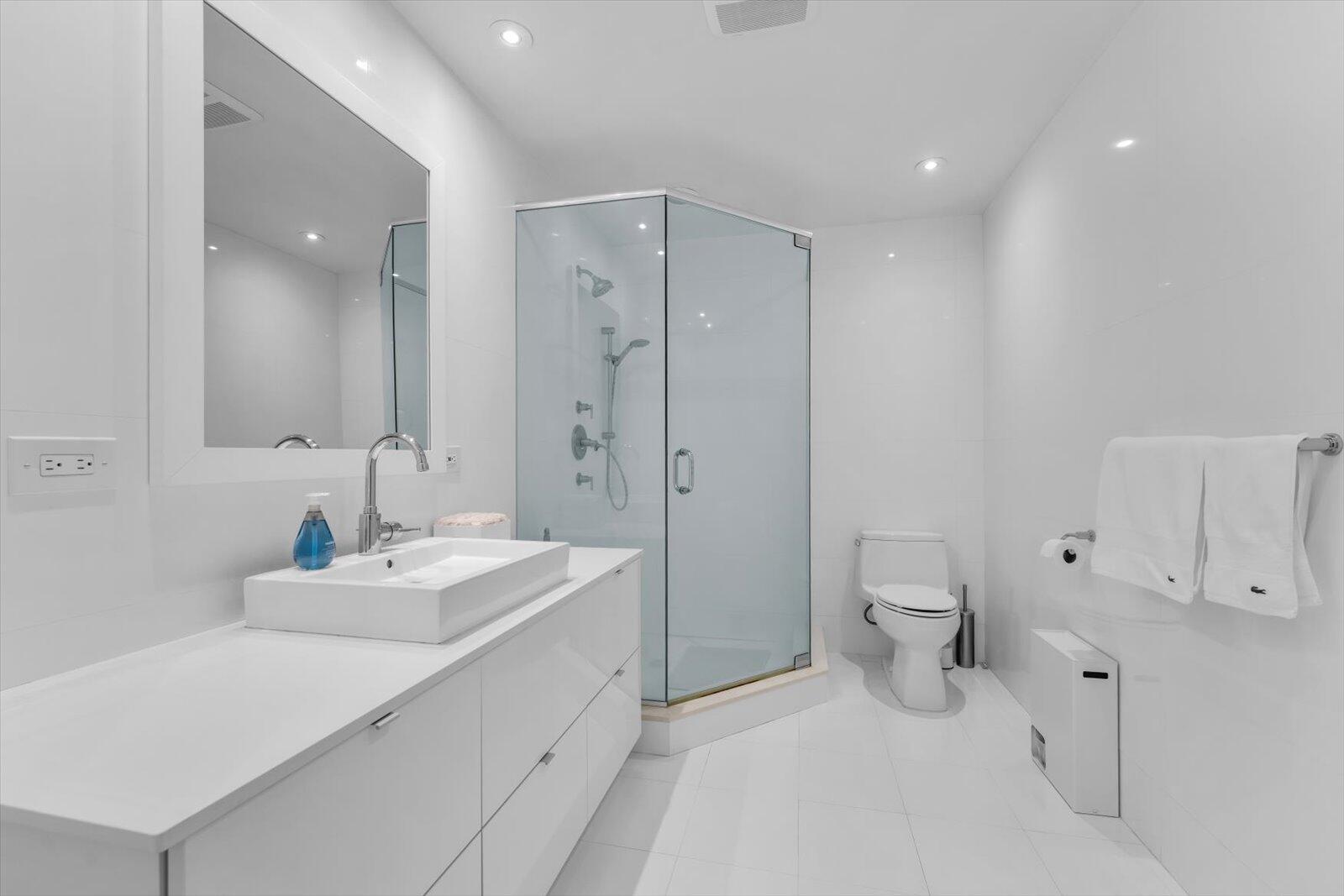 GOLF AND TENNIS VILLAGE P - Residential Lease