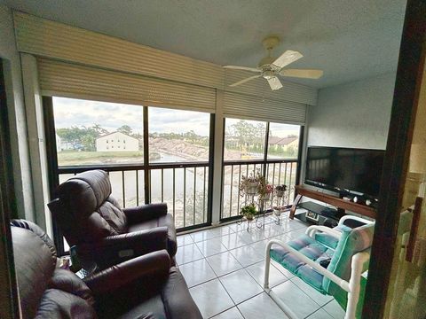 Tiny photo for 4725 Lucerne Lakes Boulevard E #314, Lake Worth, FL 33467 (MLS # R11144890)