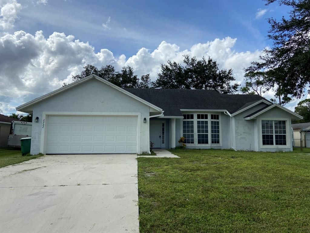 Photo of 2752 SW Ensenada Terrace SW, Port Saint Lucie, FL 34953 (MLS # R10746877)