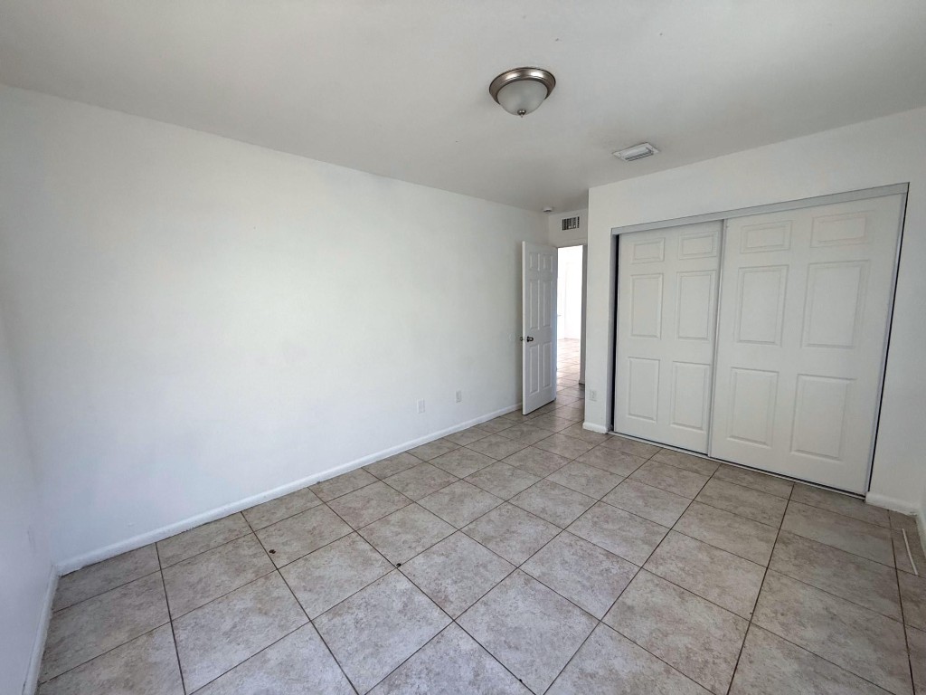 Oriole Estates Sec 8 65-9 - Residential Lease