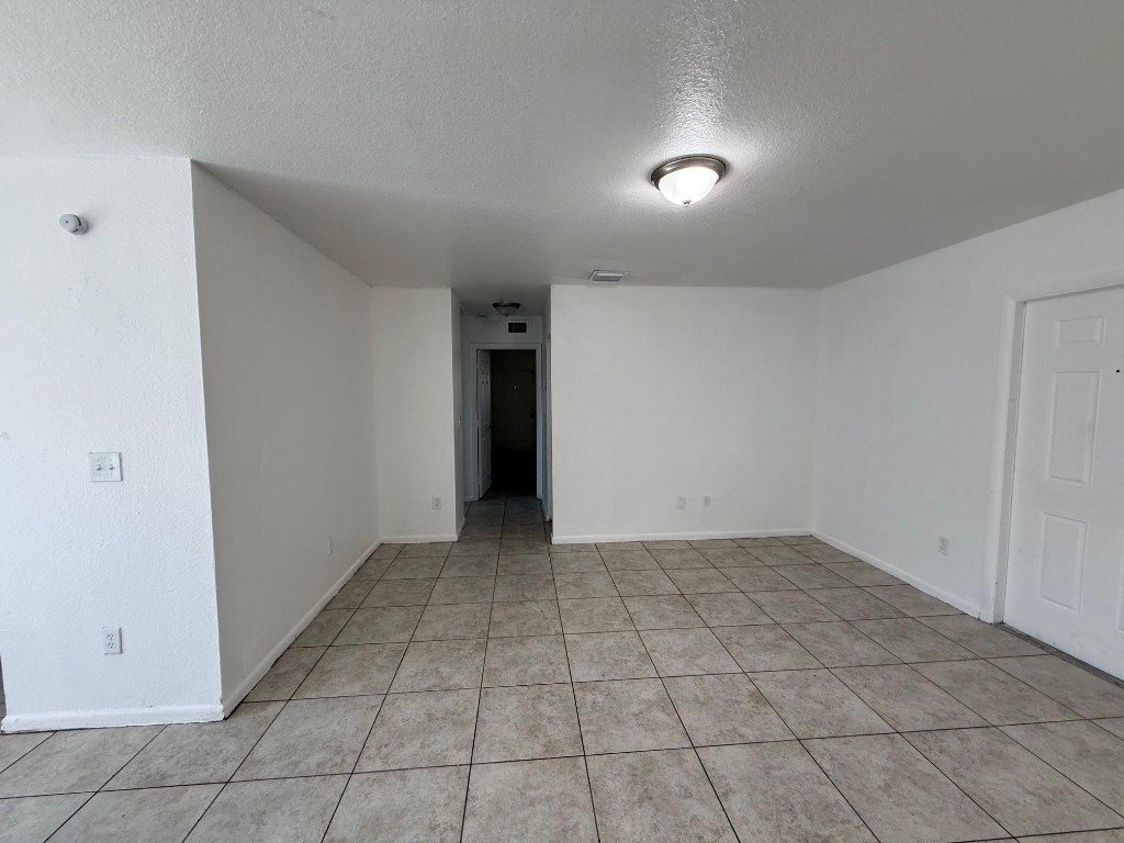 Oriole Estates Sec 8 65-9 - Residential Lease