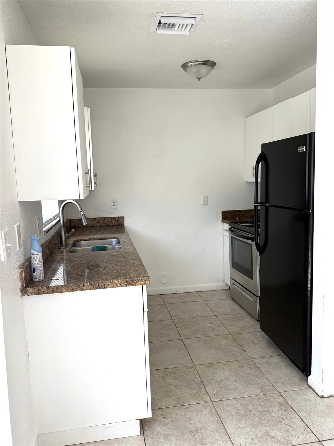 Oriole Estates Sec 8 65-9 - Residential Lease