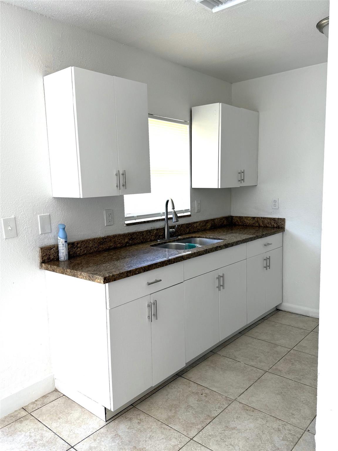 Oriole Estates Sec 8 65-9 - Residential Lease