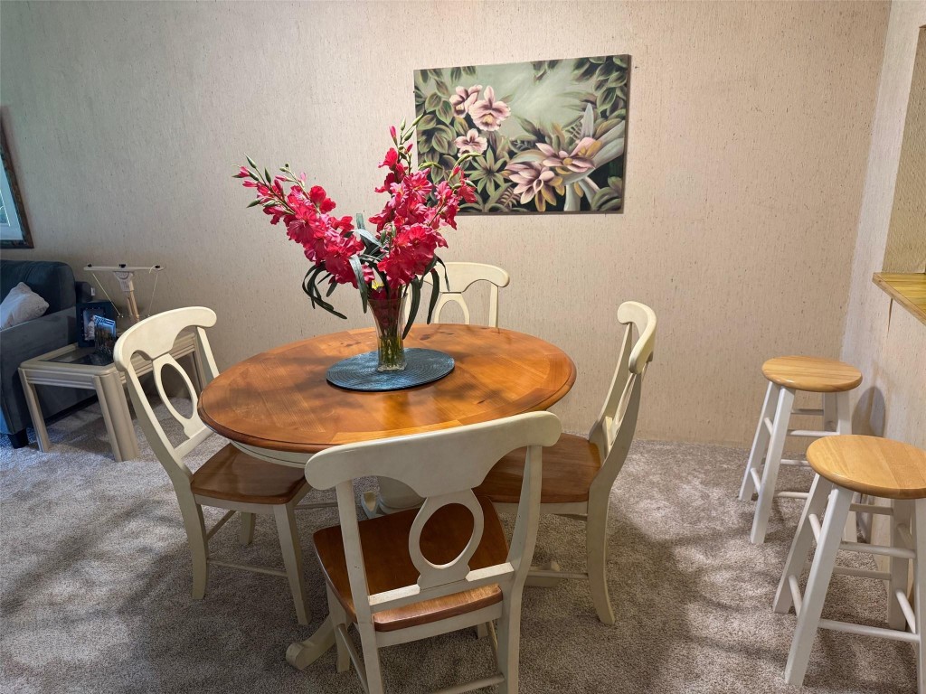 Omega Condo No #11 - Residential