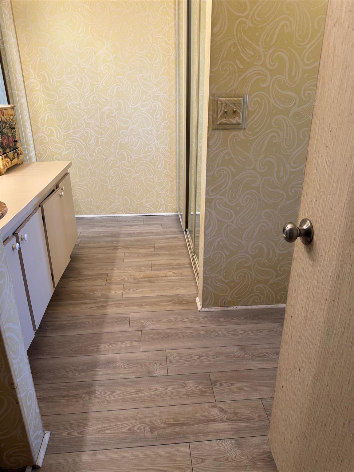 Omega Condo No #11 - Residential