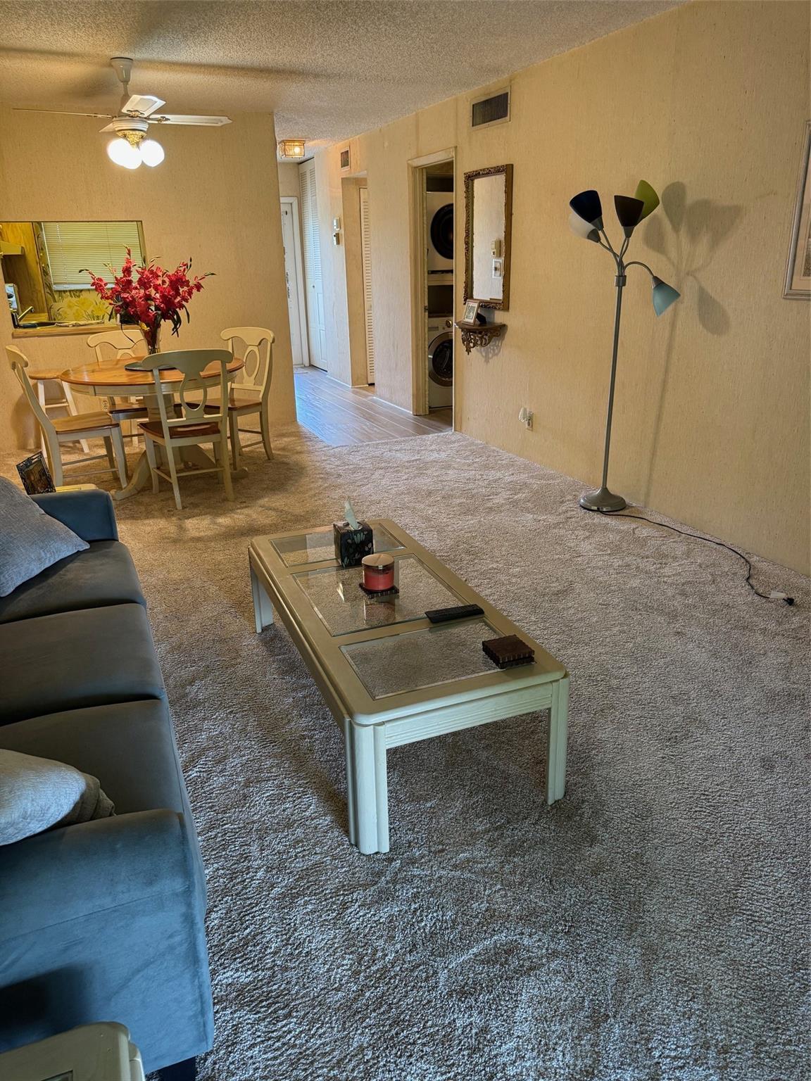 Omega Condo No #11 - Residential