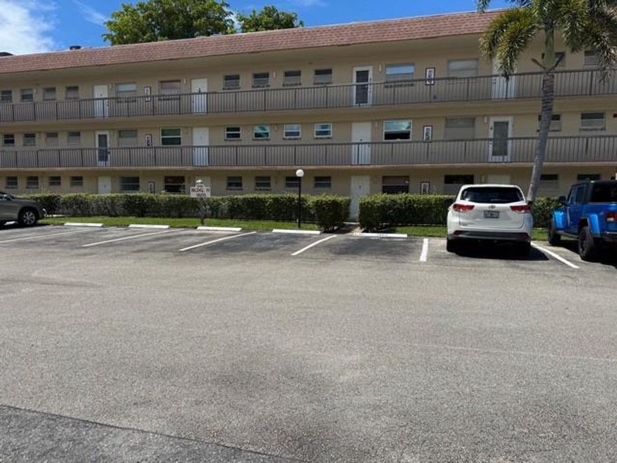 1 bedroom/2 bathroom unit is  vacant and for sale in  the Omega Condominium Development in the heart of Plantation. This unit includes a microwave, dishwasher, washer, dryer and a new refrigerator. New wood flooring recently installed in the unit.  There is a pass thru window from the dining area to the kitchen for convenience. A large walk in closet in the master bedroom with  extra storage space.  This unit comes with a storage unit and a screened balcony perfectly designed for comfort and privacy.  The amenities includes a pool, tennis court, exercise room. Close to shopping centers, Grocery stores, Restaurants, Gym area and Parks.  Come and see this  cozy and quiet unit.  Might just be the perfect place for you!!!.