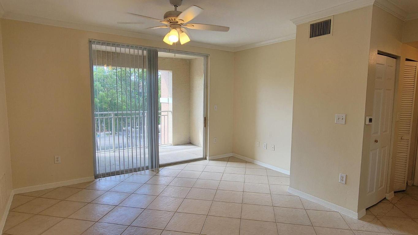 6533 Emerald Dunes Drive 304