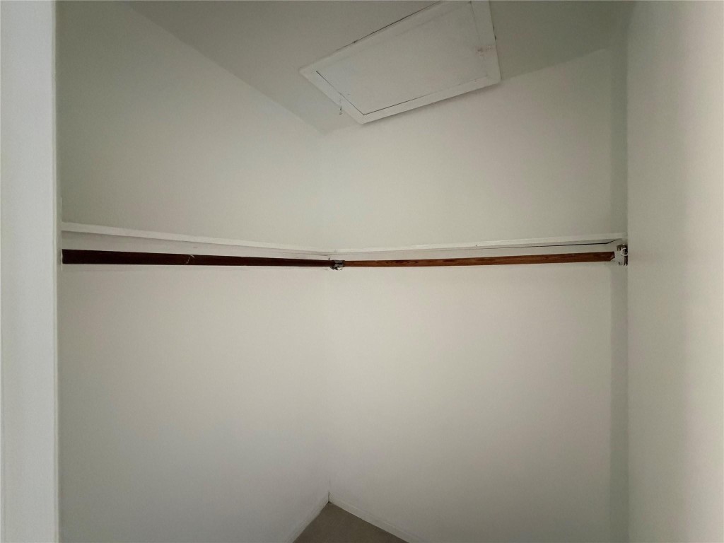 Hollywood Hills 6-22 B - Residential Lease