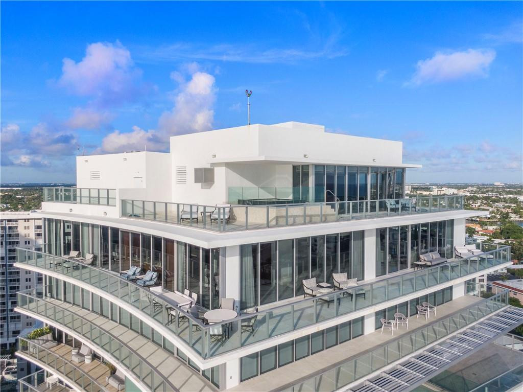 AUBERGE BEACH - Residential