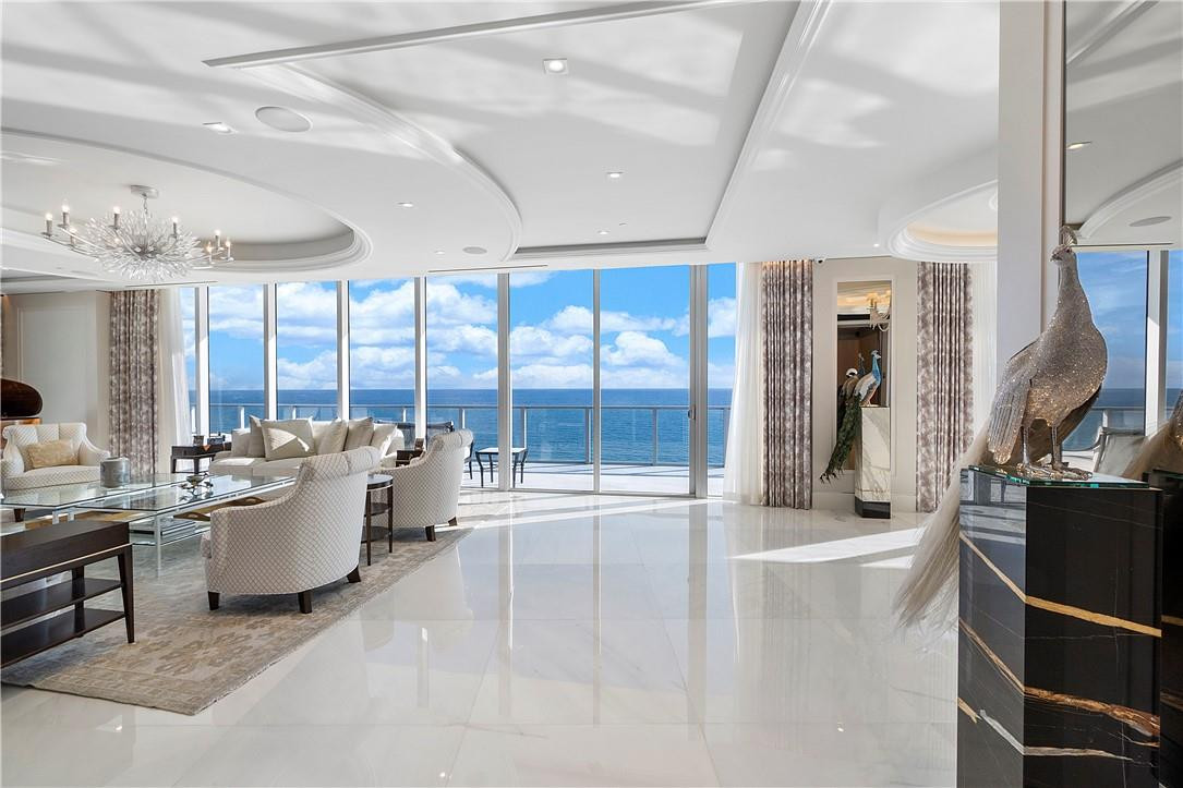 AUBERGE BEACH - Residential