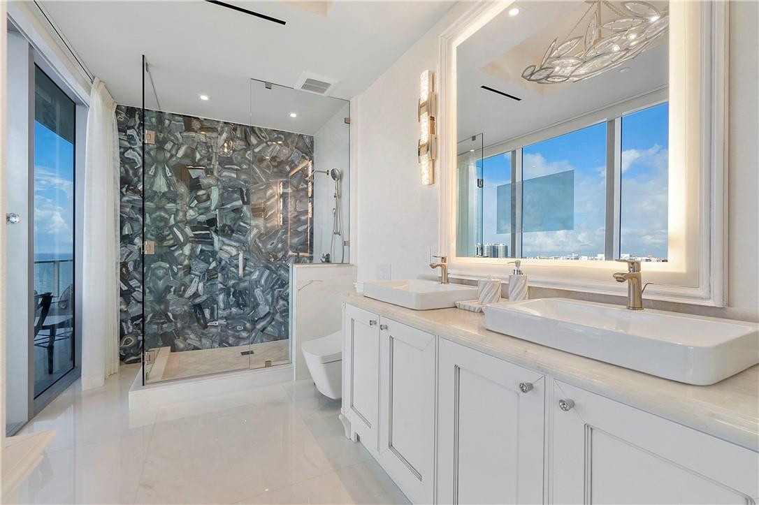 AUBERGE BEACH - Residential