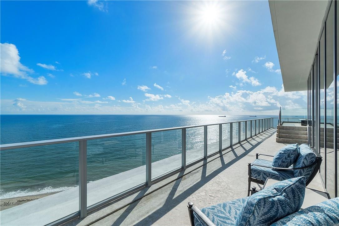 AUBERGE BEACH - Residential