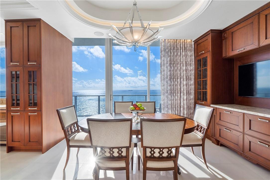 AUBERGE BEACH - Residential