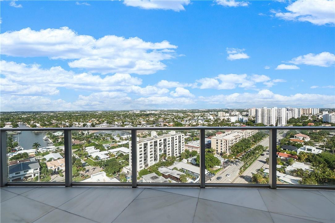 AUBERGE BEACH - Residential