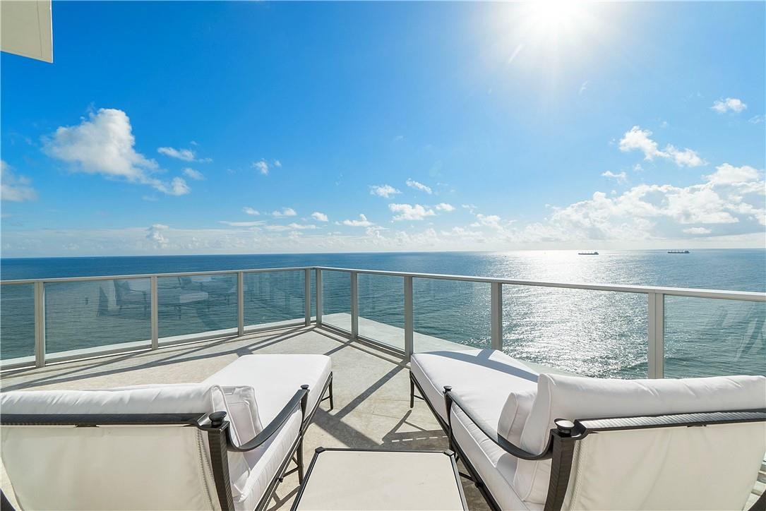 AUBERGE BEACH - Residential