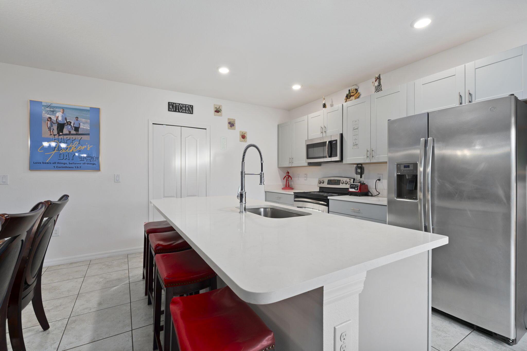 PORT ST LUCIE SECTION 8 - Residential