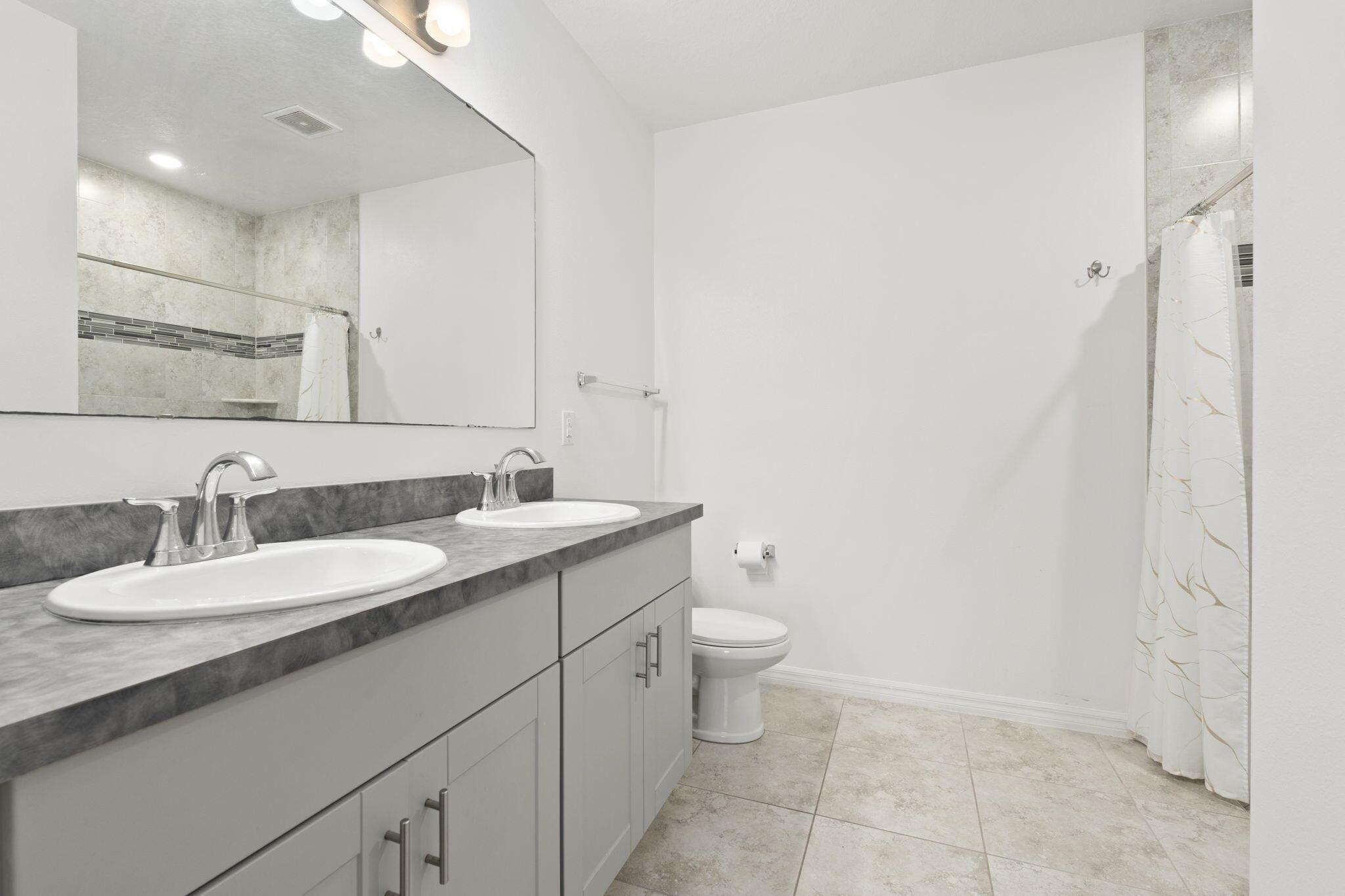 PORT ST LUCIE SECTION 8 - Residential